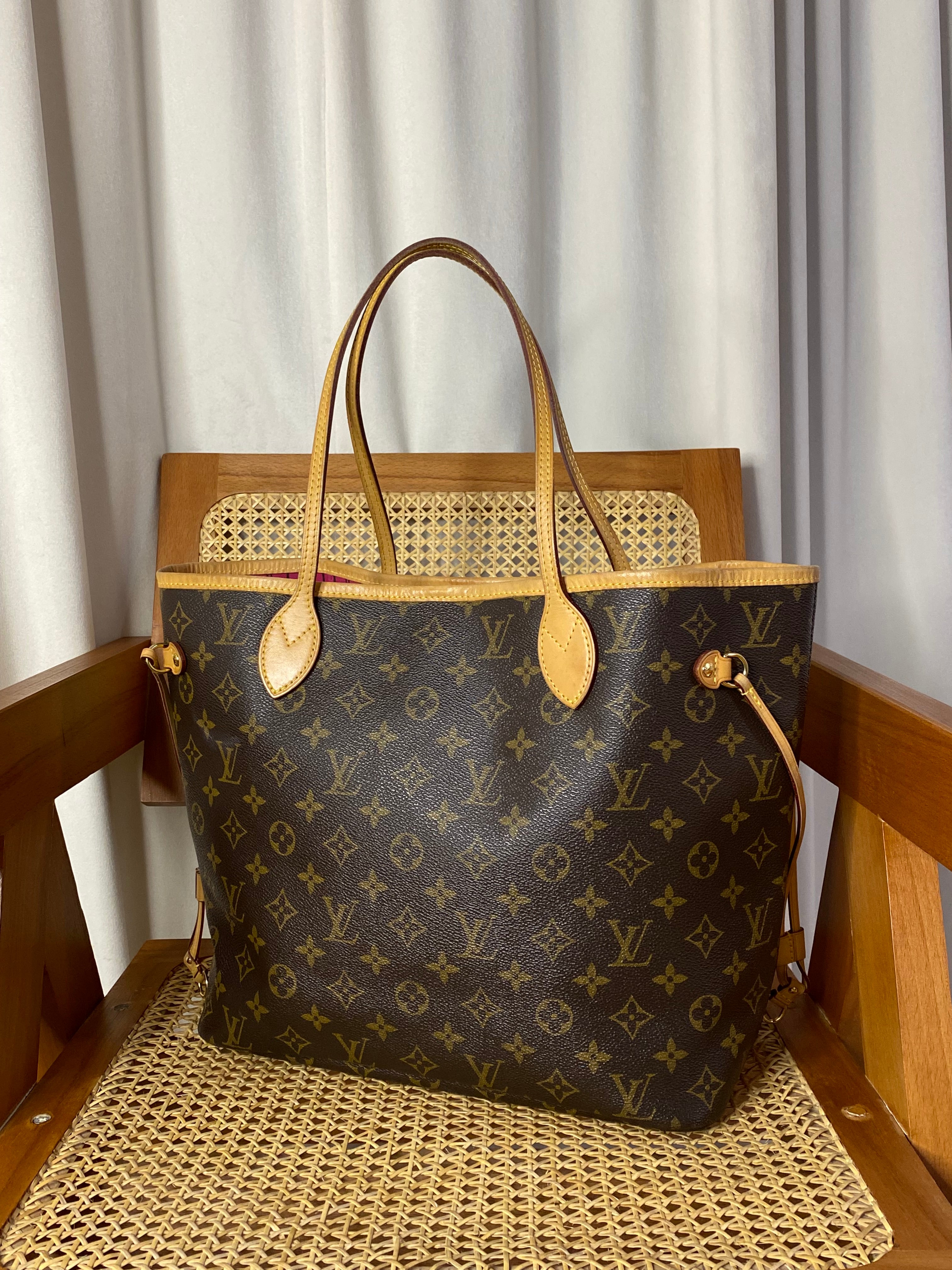 Louis Vuitton Monogram Neverfull MM Bag