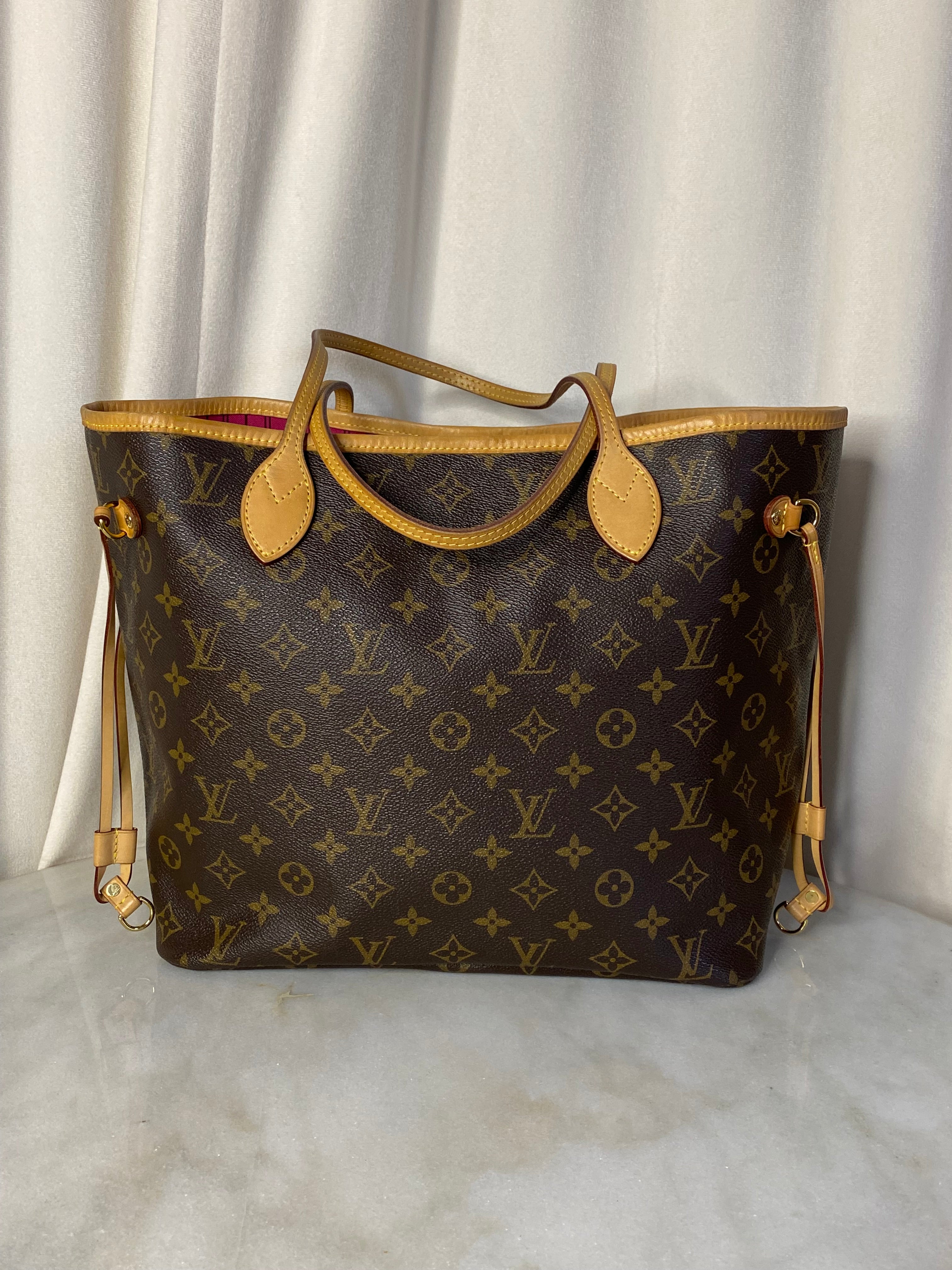 Louis Vuitton Monogram Neverfull MM Bag