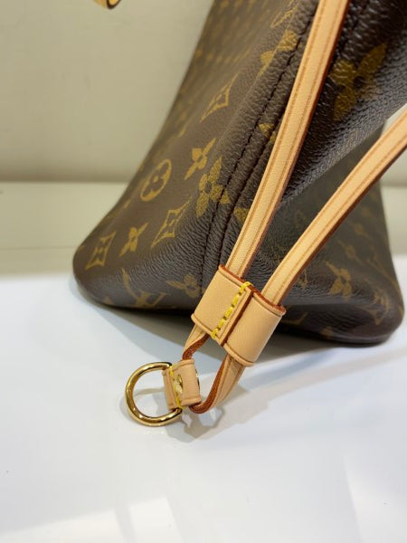 Louis Vuitton Monogram Neverfull MM Bag