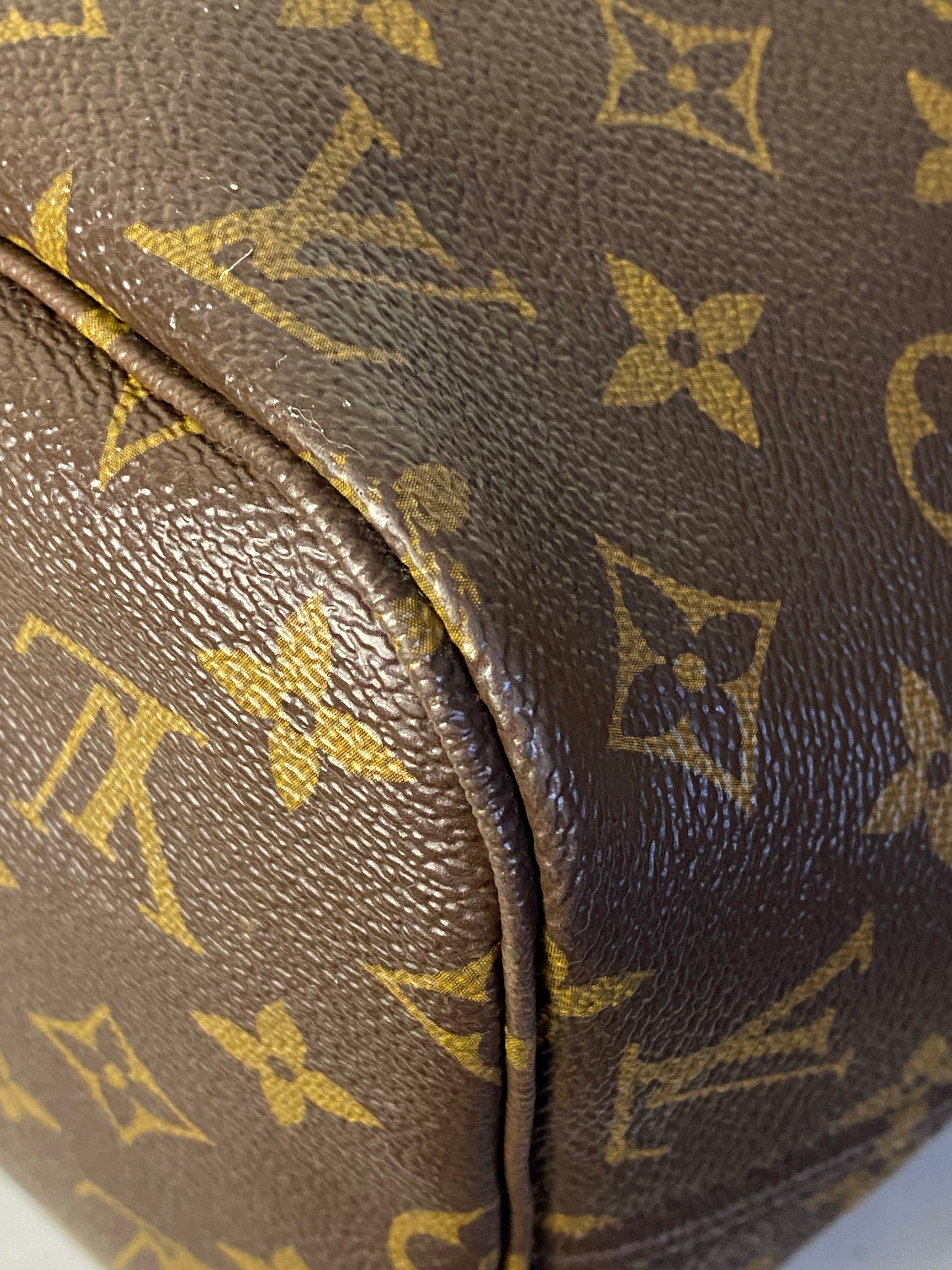 Louis Vuitton Monogram Neverfull MM Bag