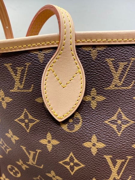 Louis Vuitton Monogram Neverfull MM Bag