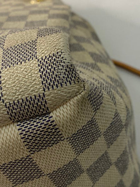 Louis Vuitton Damier Artsy Bag