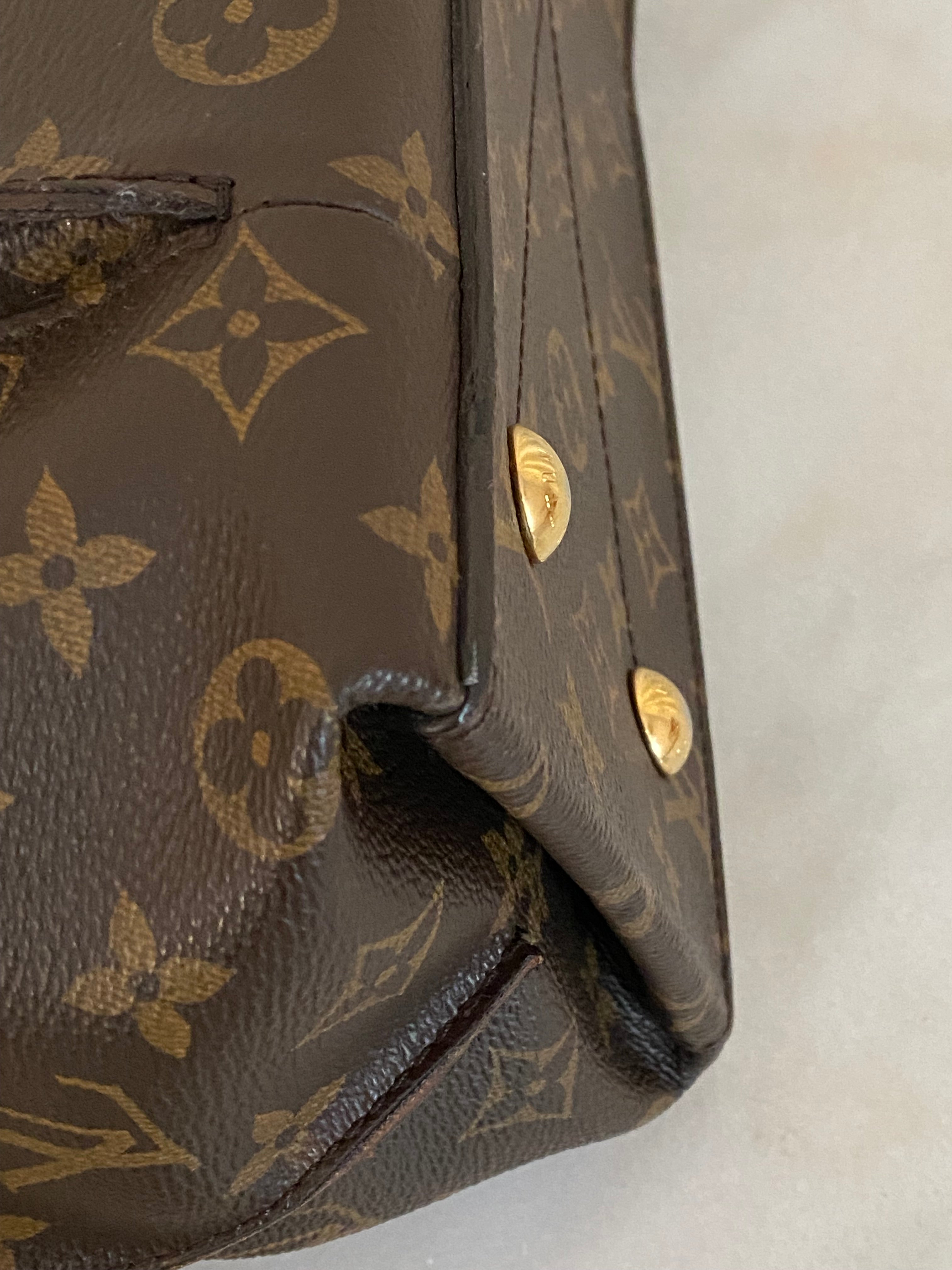 Louis Vuitton Monogram Metis Hobo Bag W/ Strap