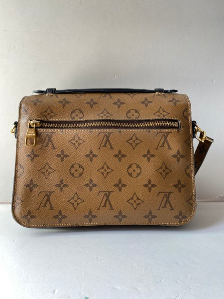 Louis Vuitton Monogram Reverse Pochette Metis