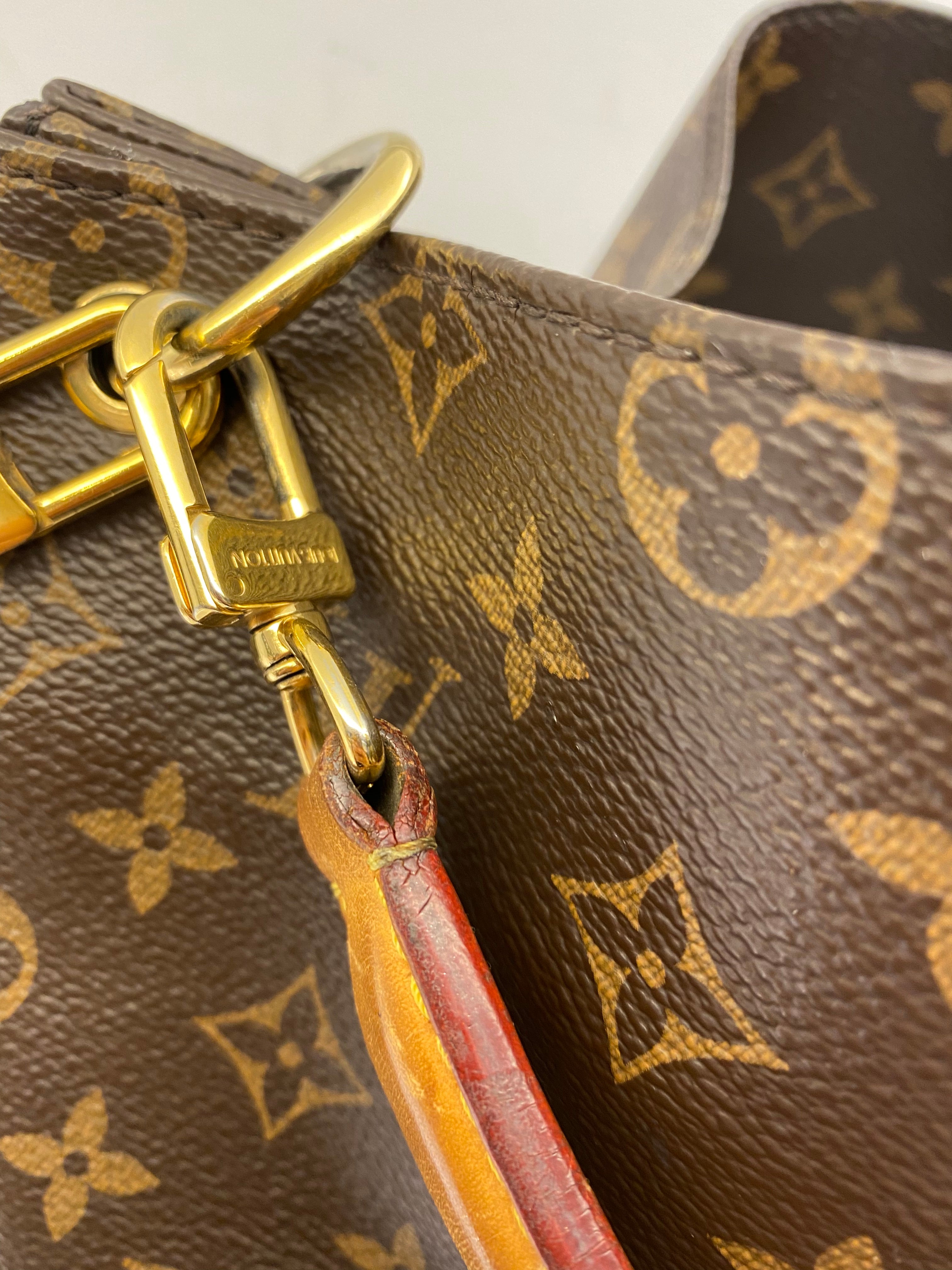 Louis Vuitton Monogram Metis Hobo Bag