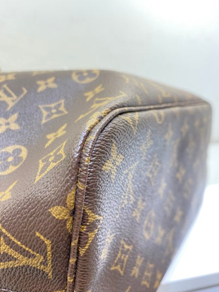 Louis Vuitton Monogram Neverfull MM Bag