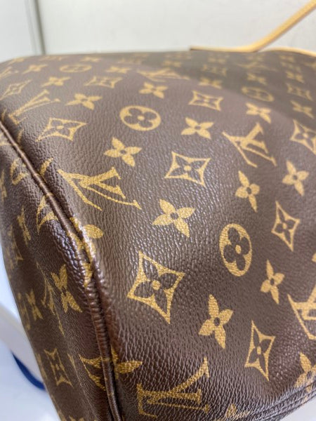 Louis Vuitton Monogram Neverfull MM Bag