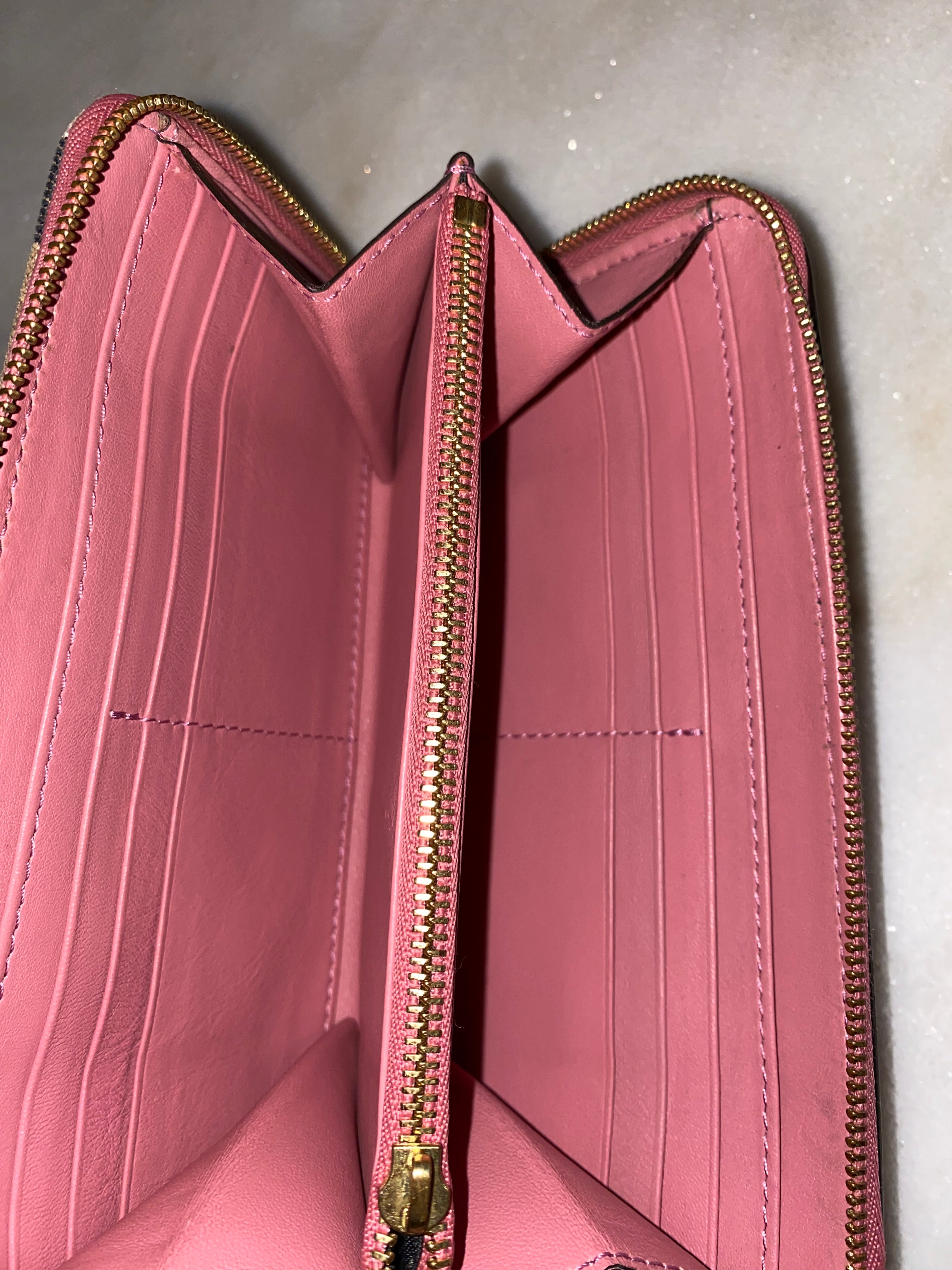 Burberry House Check Pink Zip Long Wallet