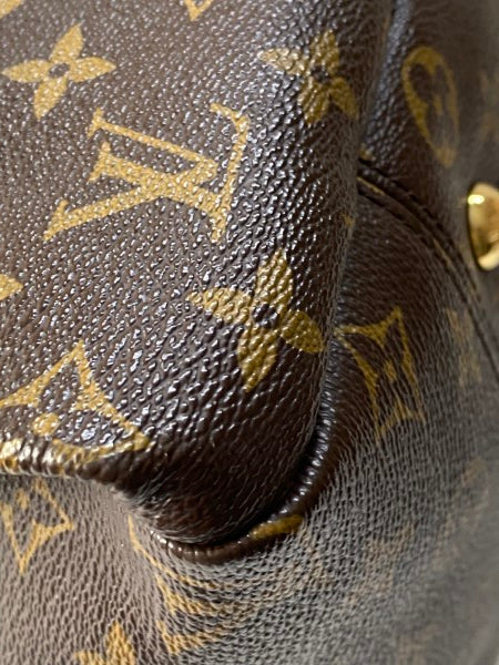 Louis Vuitton Monogram Artsy MM Bag