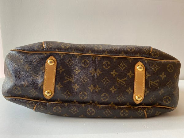 Louis Vuitton Monogram Galliera GM Bag