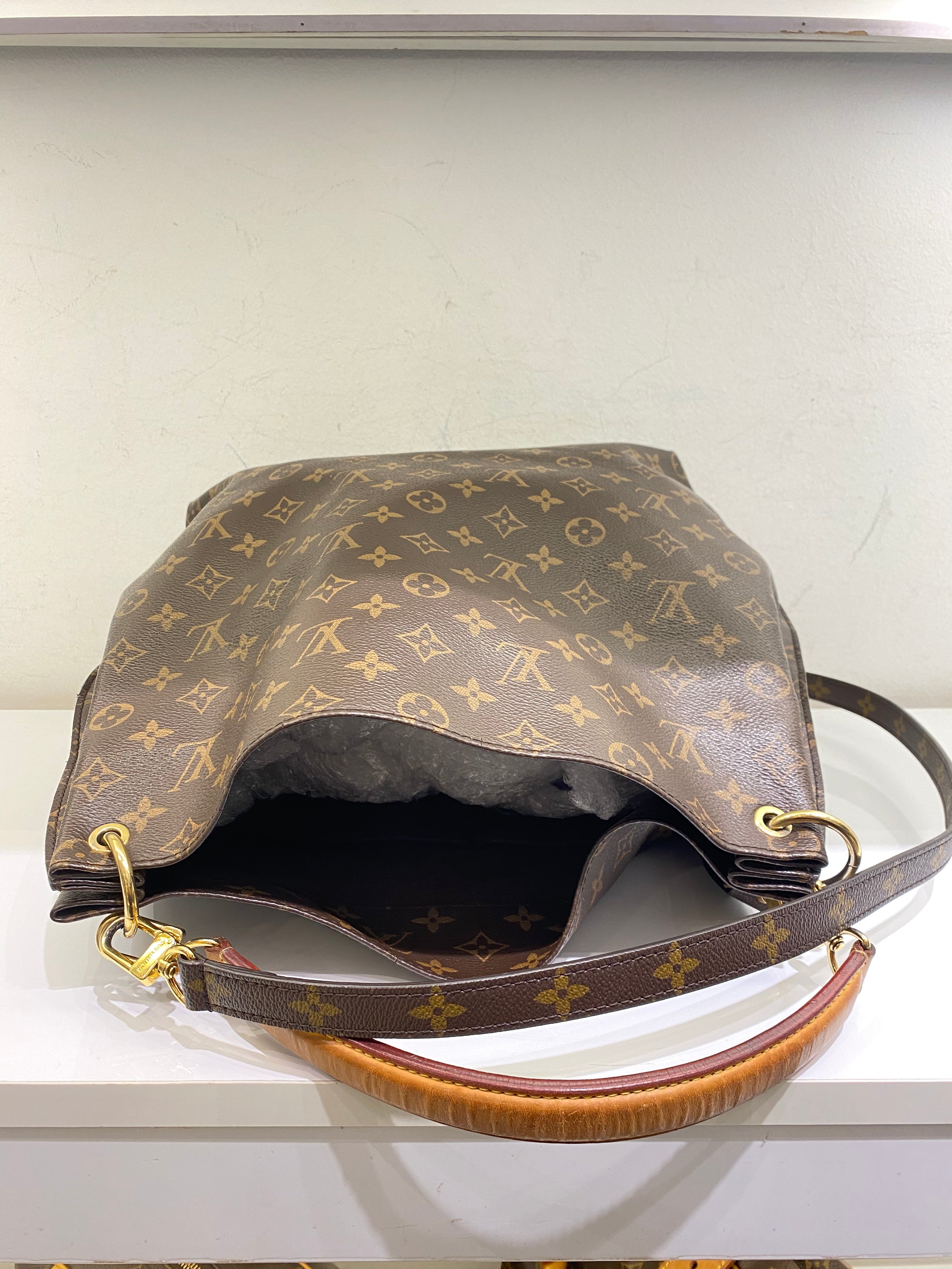 Louis Vuitton Monogram Metis Hobo Bag