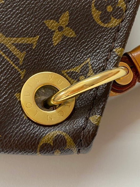 Louis Vuitton Monogram Artsy MM Bag