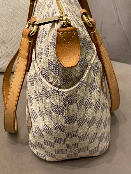 Louis Vuitton Damier Totally MM Bag