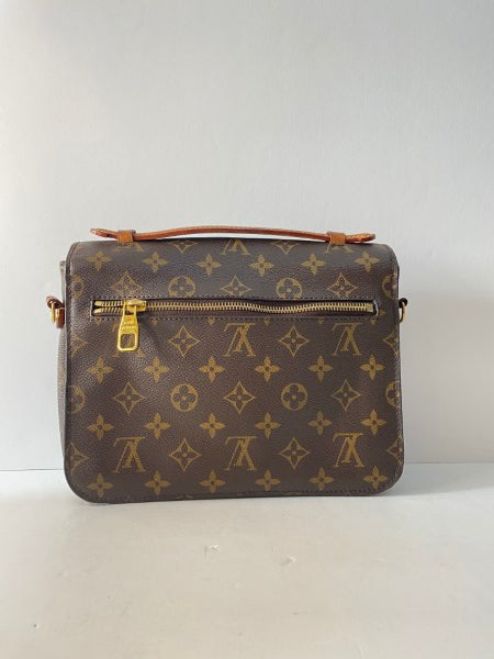 Louis Vuitton Monogram Pochette Metis