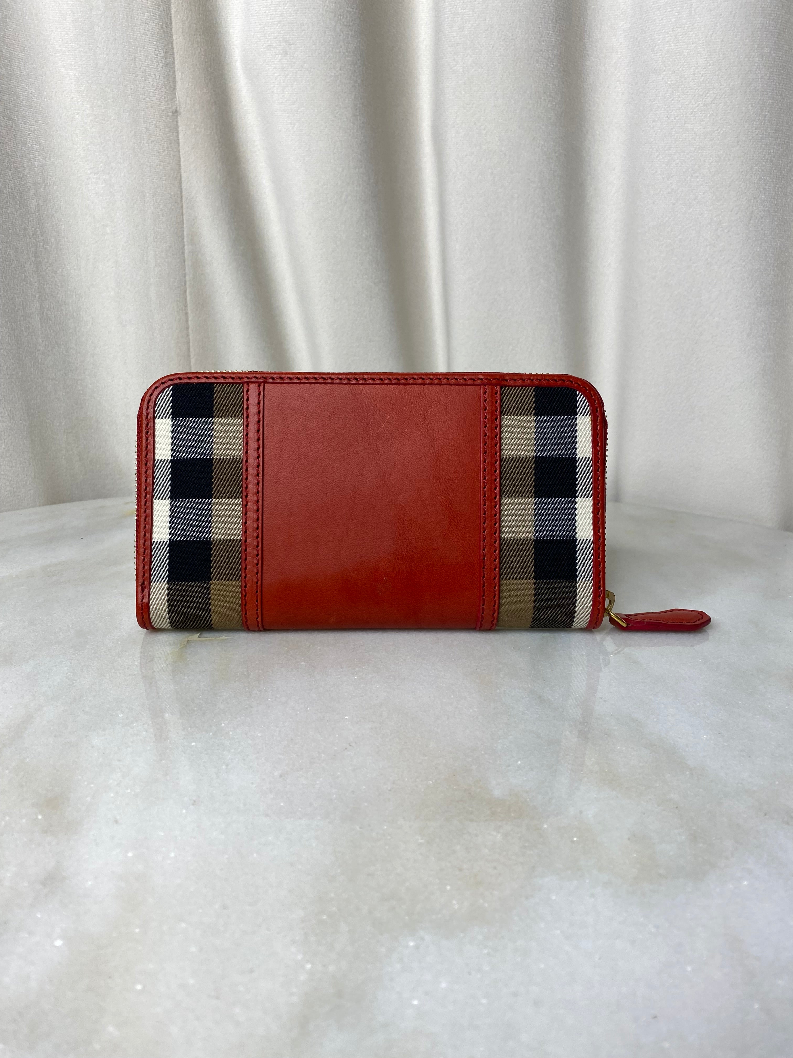 Burberry House Check Red ZIGGY ZIP Long Wallet