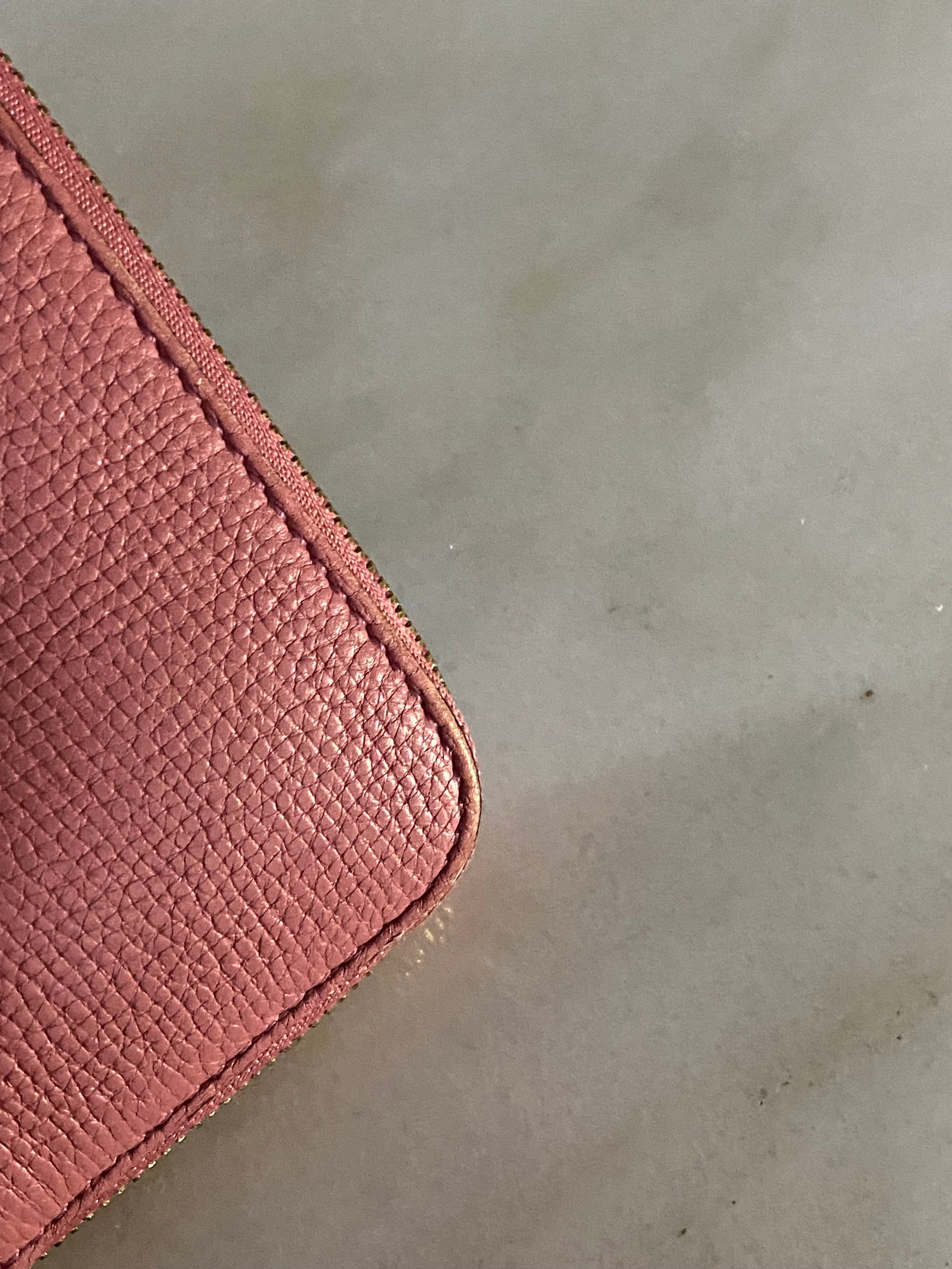 Burberry House Check Pink Zip Long Wallet