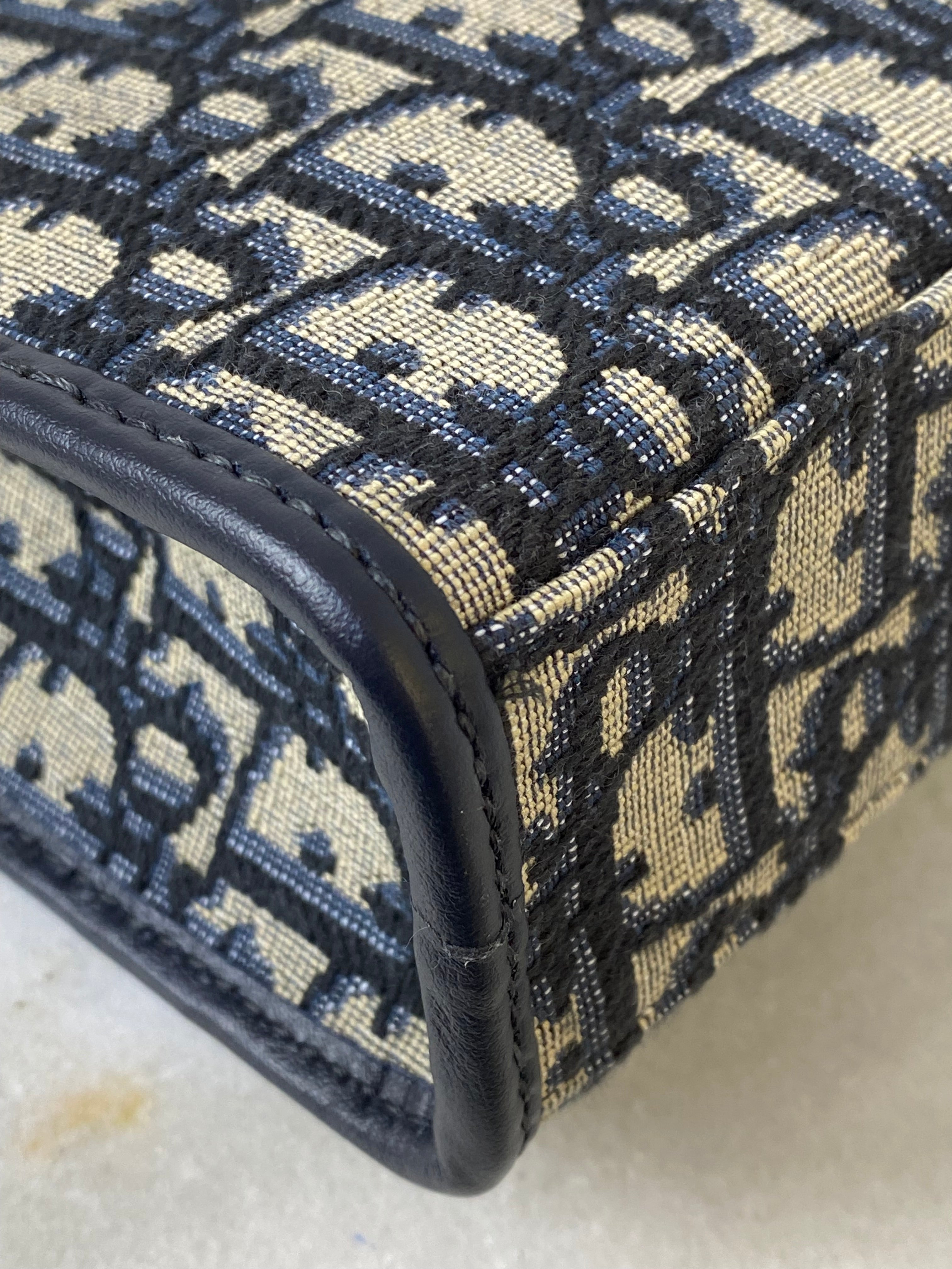 Christian Dior Blue 30 Montaigne Dea Pouch