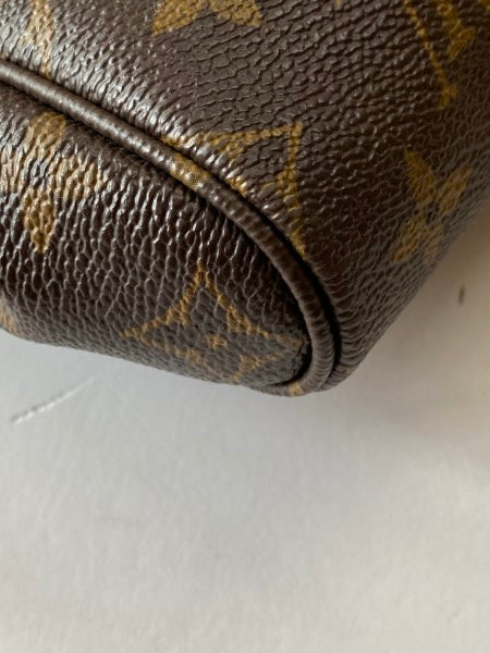 Louis Vuitton Monogram Favorite MM Bag W/ Chain