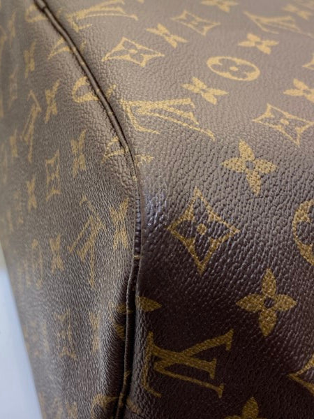 Louis Vuitton Monogram Neverfull MM Bag