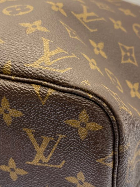 Louis Vuitton Monogram Neverfull MM Bag