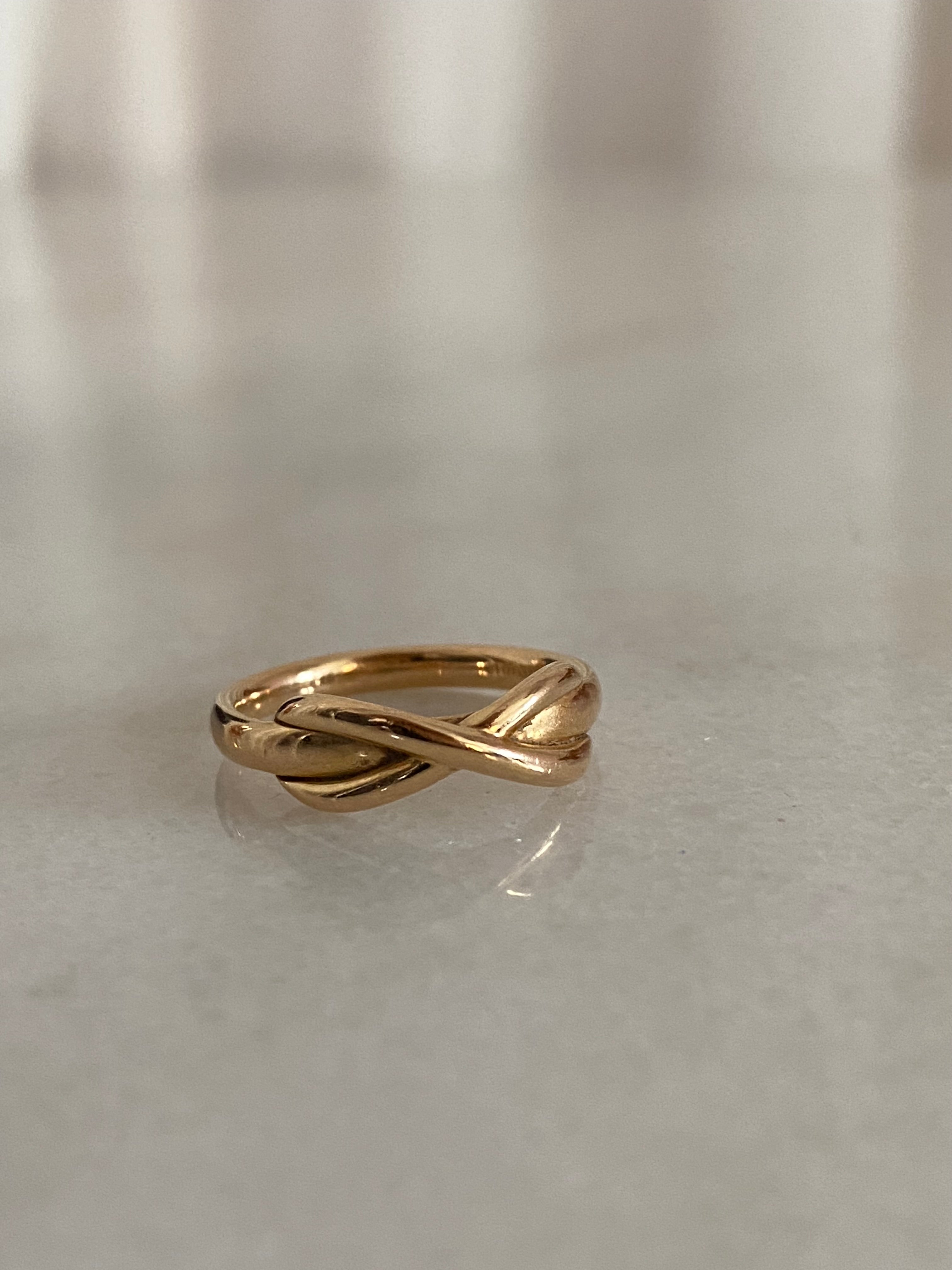 Tiffany & Co 18K Yellow Gold Infinity Ring 54