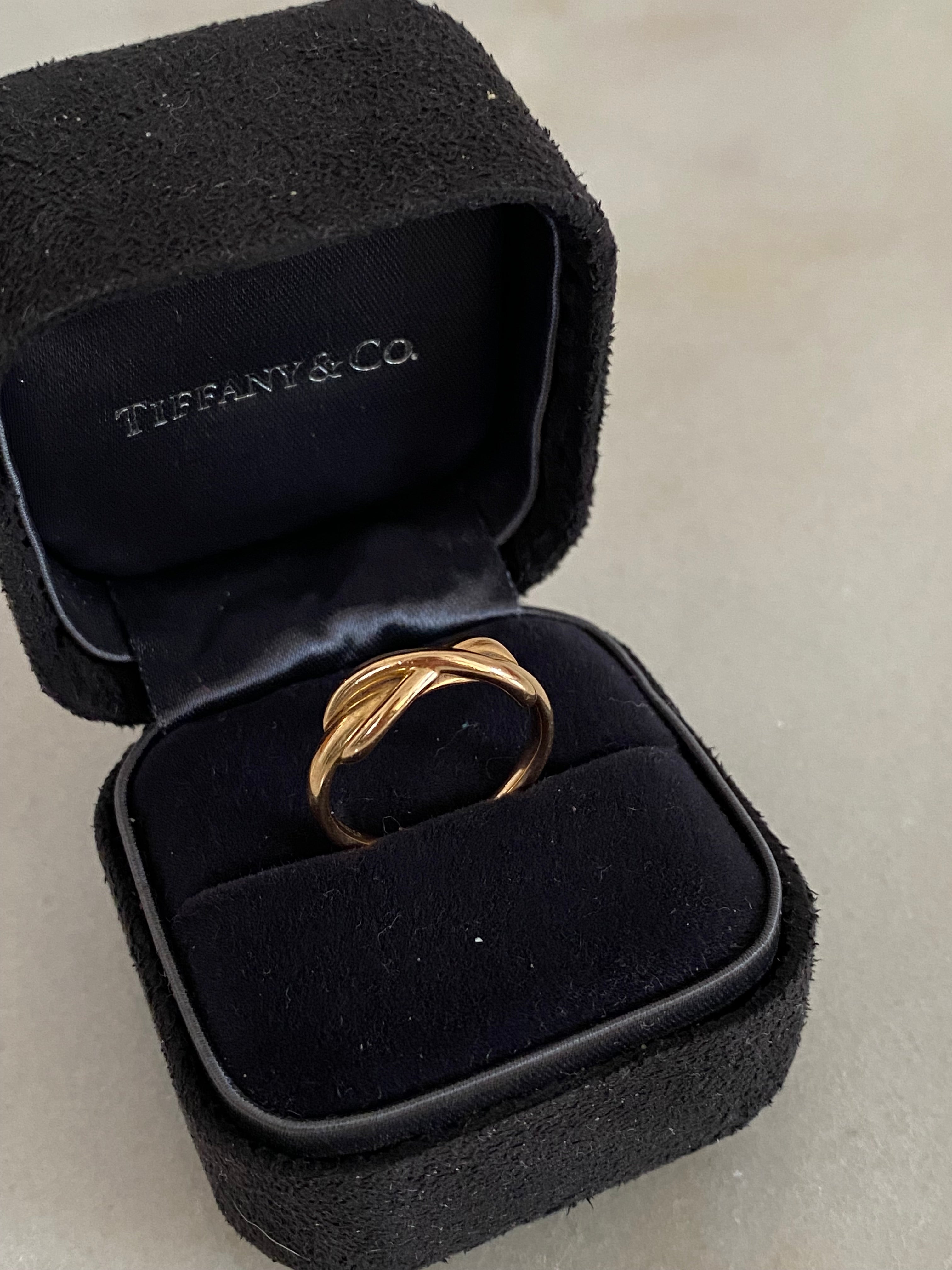 Tiffany & Co 18K Yellow Gold Infinity Ring 54