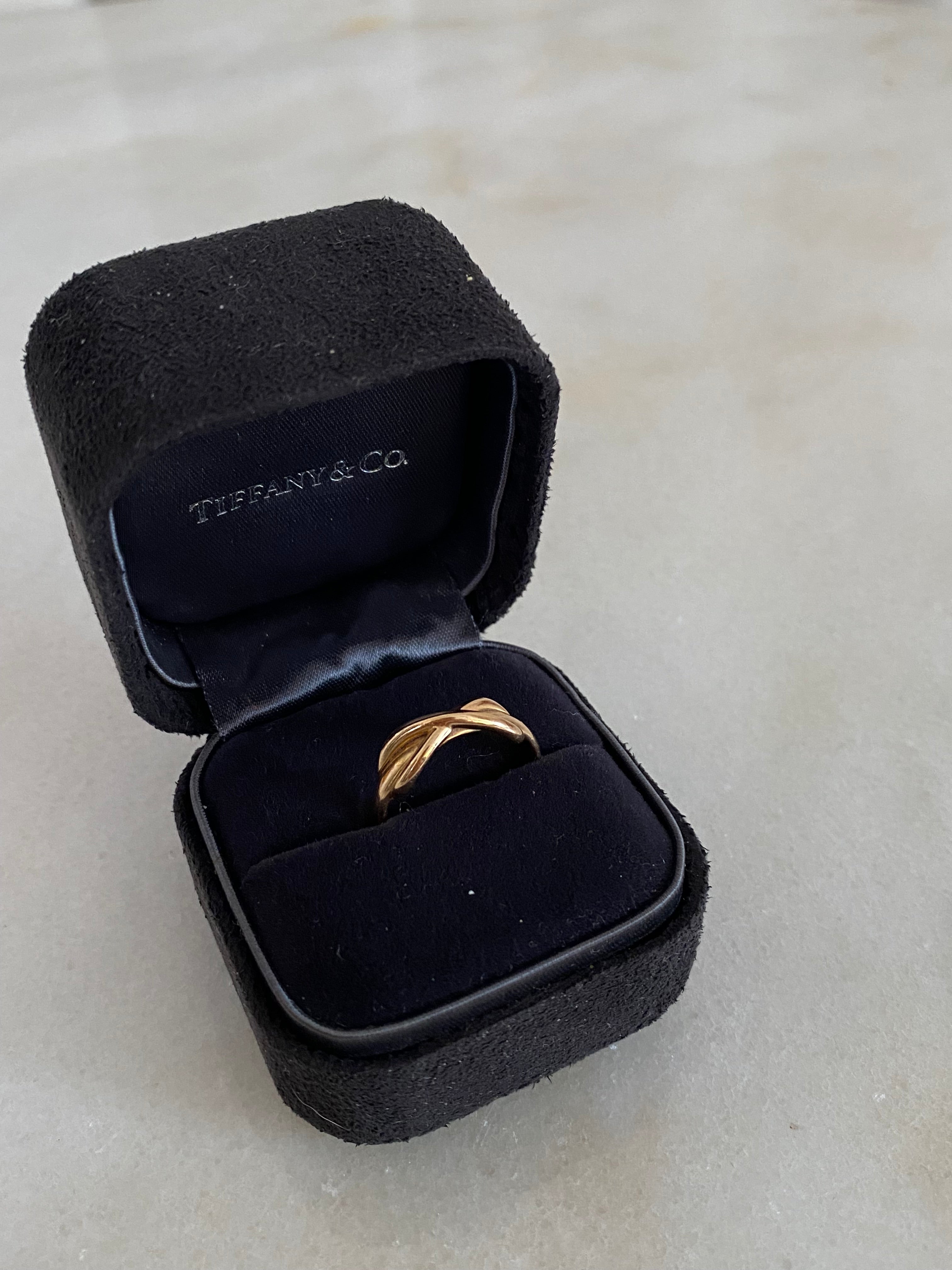 Tiffany & Co 18K Yellow Gold Infinity Ring 54