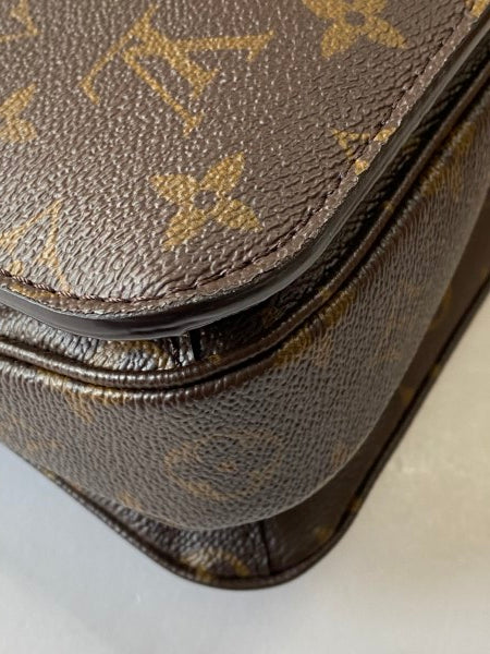 Louis Vuitton Monogram Pochette Metis