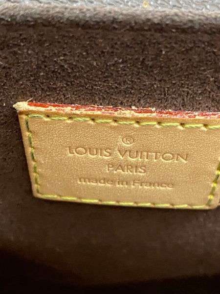 Louis Vuitton Monogram Pochette Metis