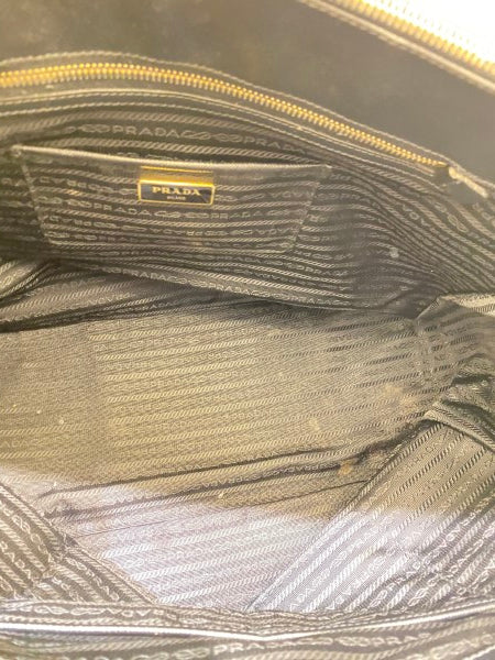 Prada bag inside online lining