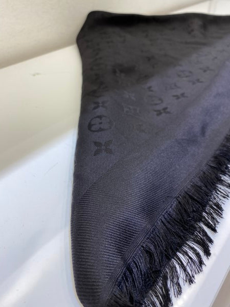 Louis Vuitton Black Monogram Shawl