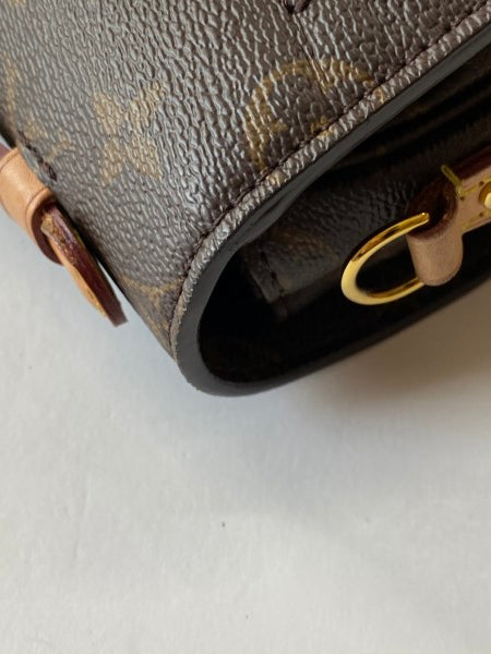 Louis Vuitton Monogram Pochette Metis