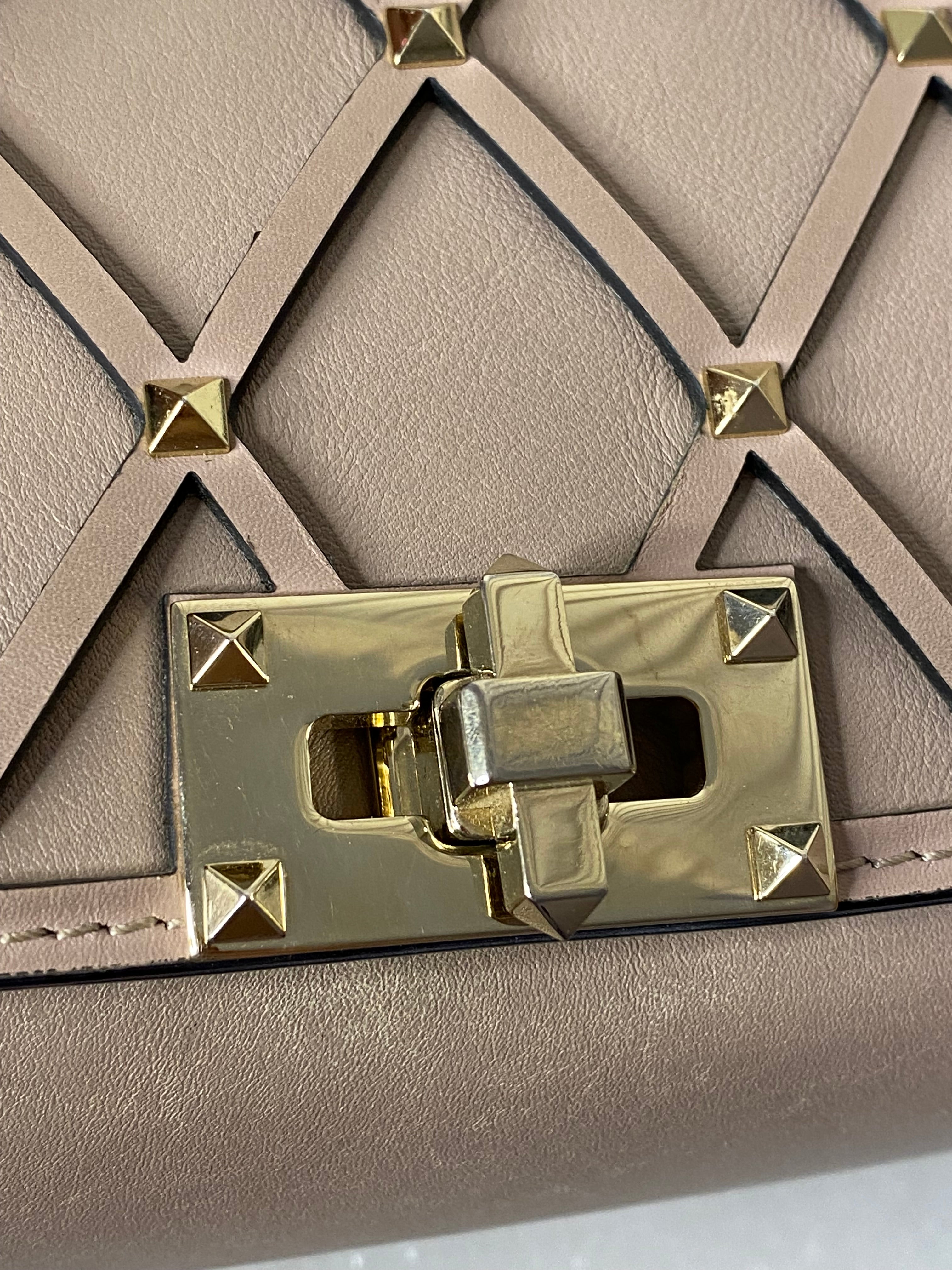 Valentino Nude Rockstud Bag W/ Chain