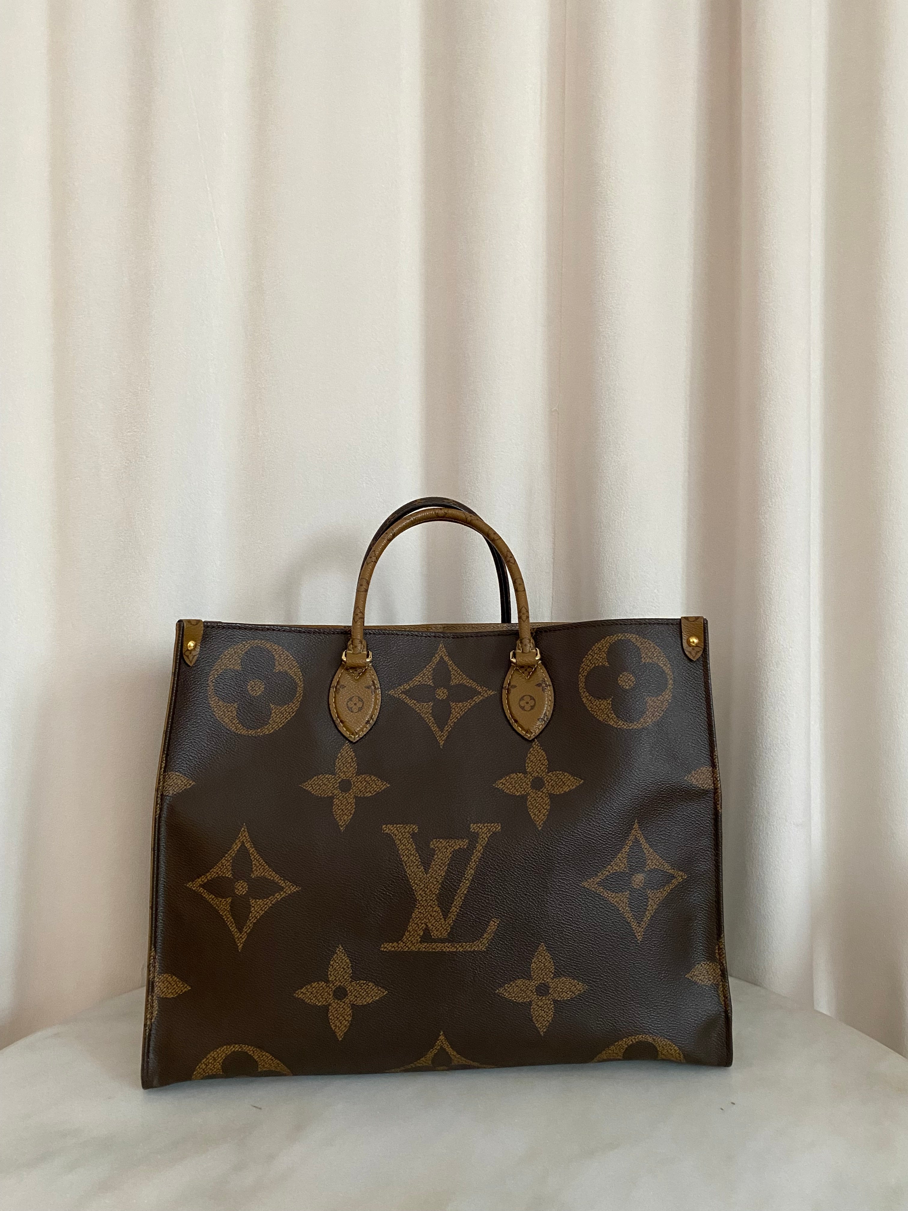 Louis Vuitton Monogram Reverse Onthego GM Bag