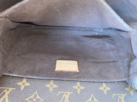 Louis Vuitton Monogram Pochette Metis