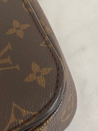 Louis Vuitton Monogram Pochette Metis