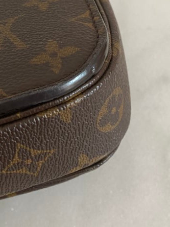 Louis Vuitton Monogram Pochette Metis