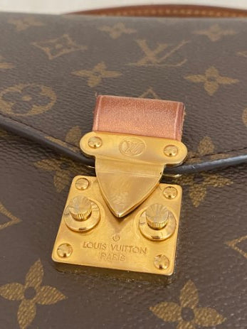 Louis Vuitton Monogram Pochette Metis