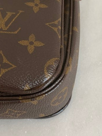 Louis Vuitton Monogram Pochette Metis