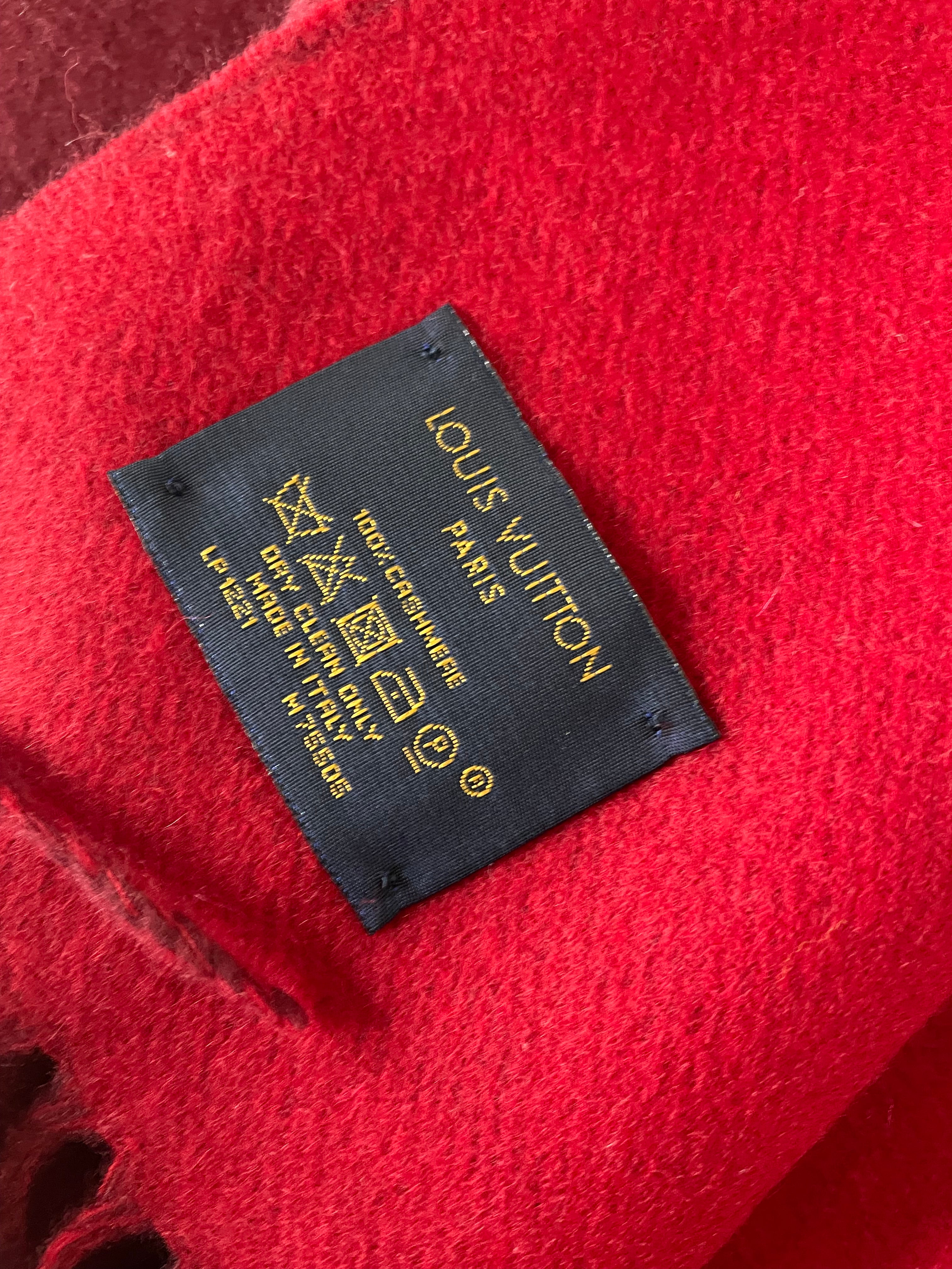 Louis Vuitton Rubis Monogram Reykjavik Scarf