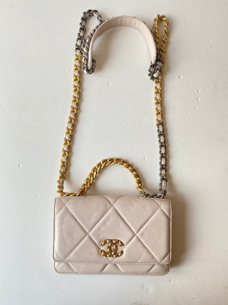 Chanel Beige 19 Wallet on Chain