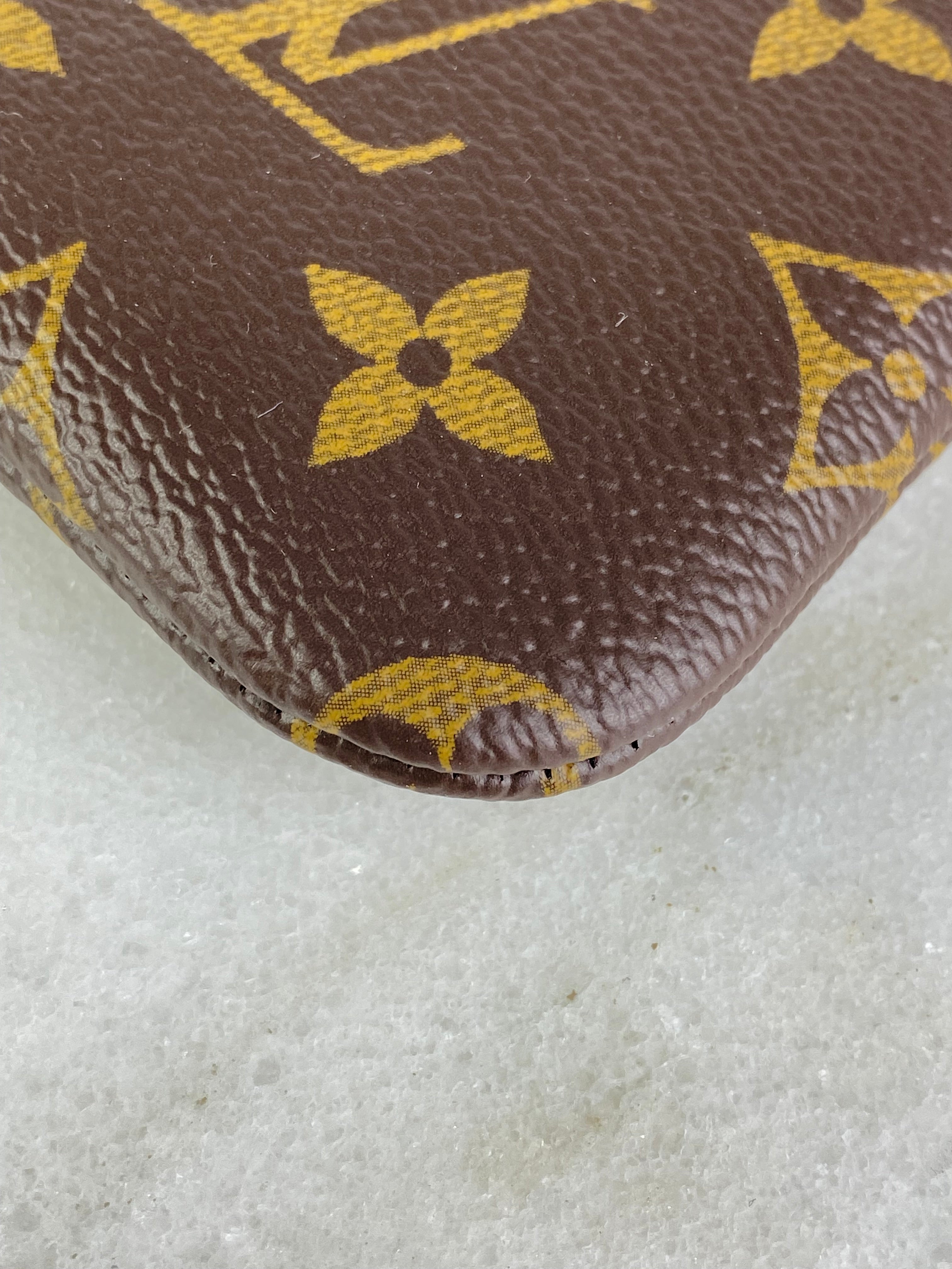 Louis Vuitton Monogram L Key Pouch