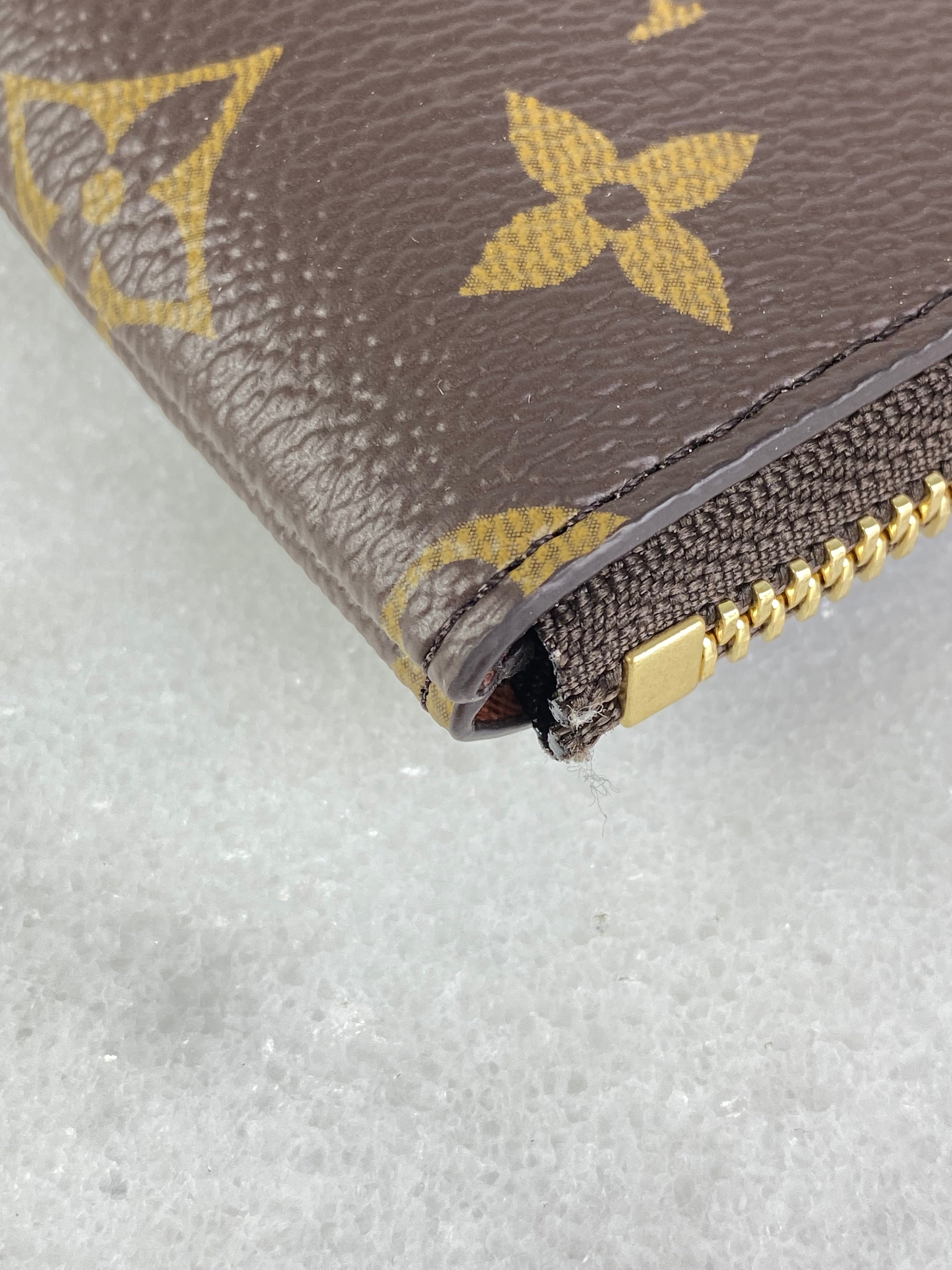 Louis Vuitton Monogram L Key Pouch