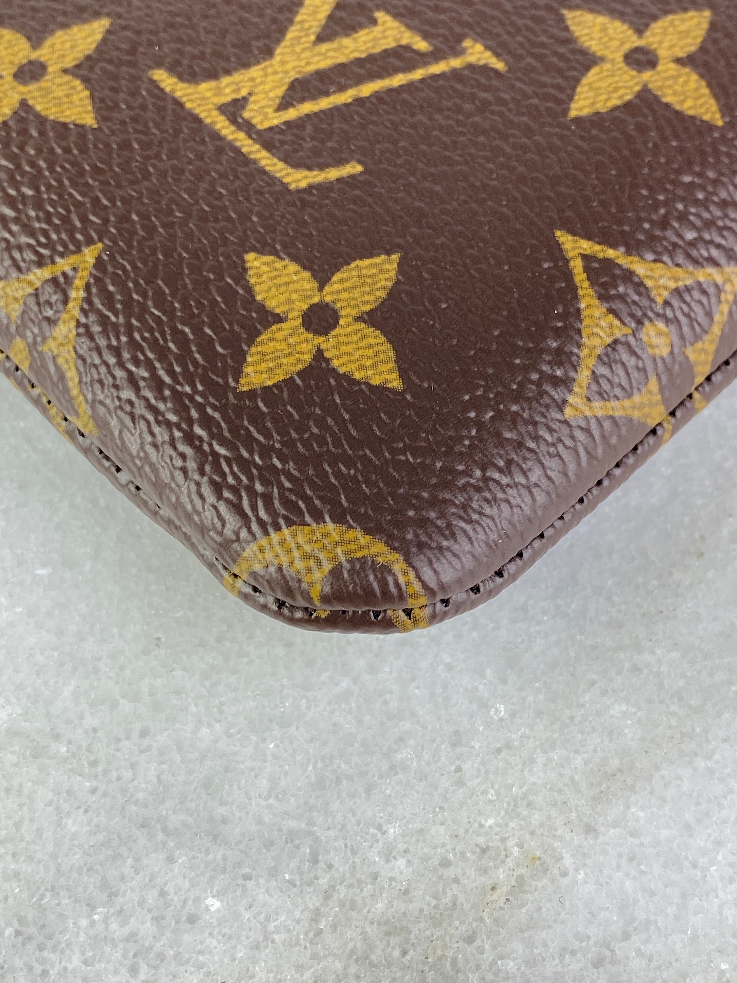 Louis Vuitton Monogram L Key Pouch