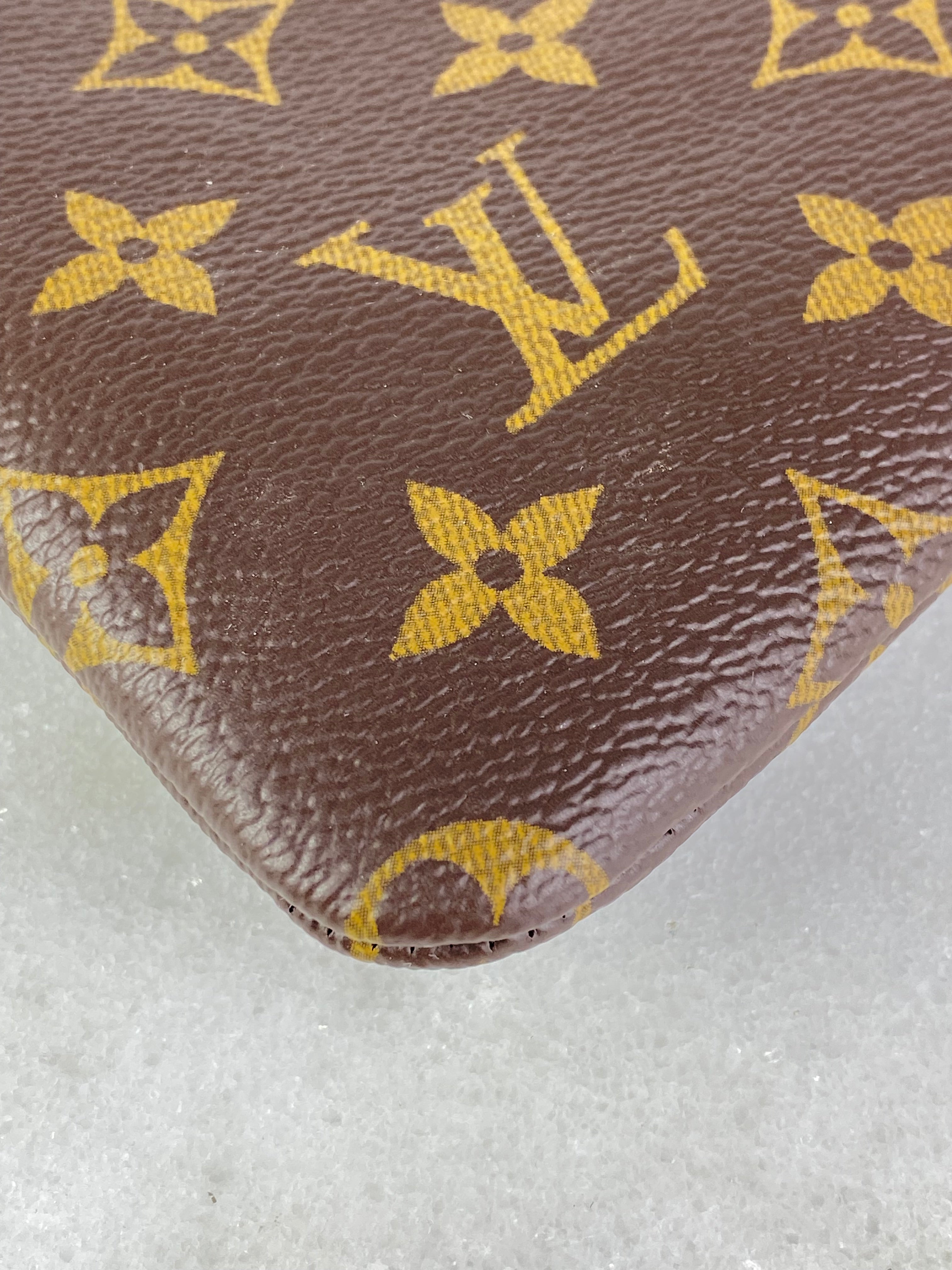 Louis Vuitton Monogram L Key Pouch