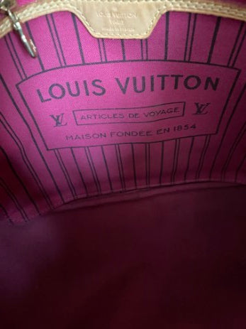 Louis Vuitton Monogram Neverfull Bag W/ Pochette