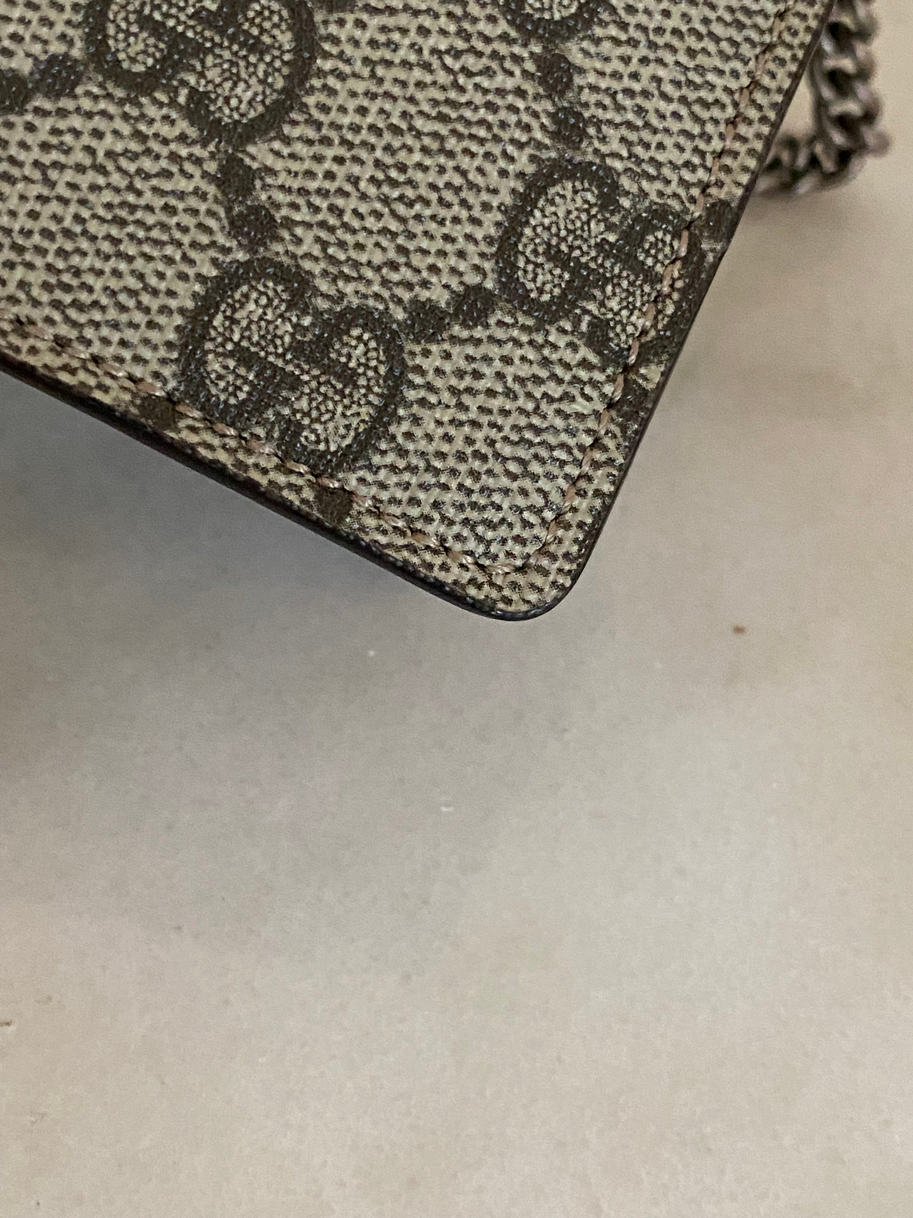 Gucci Beige Dionysus GG Supreme Super Mini Bag