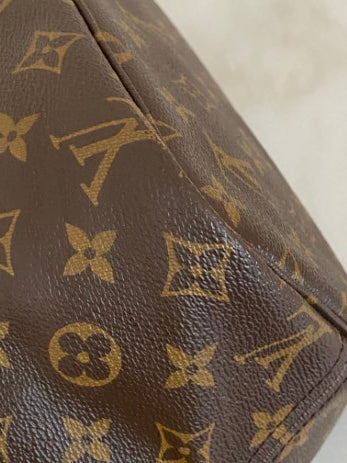 Louis Vuitton Monogram Neverfull Bag W/ Pochette