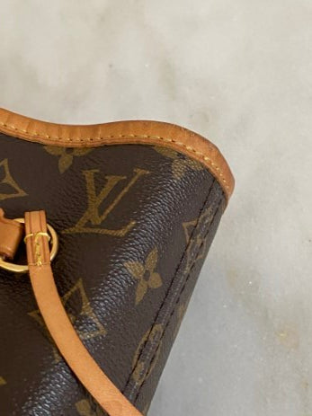 Louis Vuitton Monogram Neverfull Bag W/ Pochette