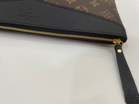 Louis Vuitton Black Monogram daily Pouch